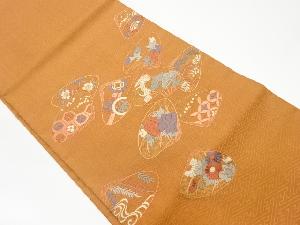リサイクル　貝合わせに草花・鶴・古典柄模様刺繍袋帯